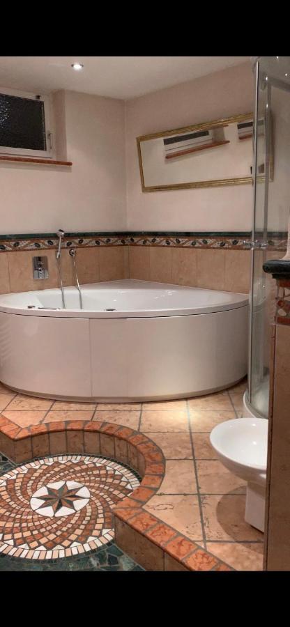 Aschaffapartment 4 Schlafzimmer Bis 10 Personen Bei Aschaffenburg Mainaschaff Zewnętrze zdjęcie